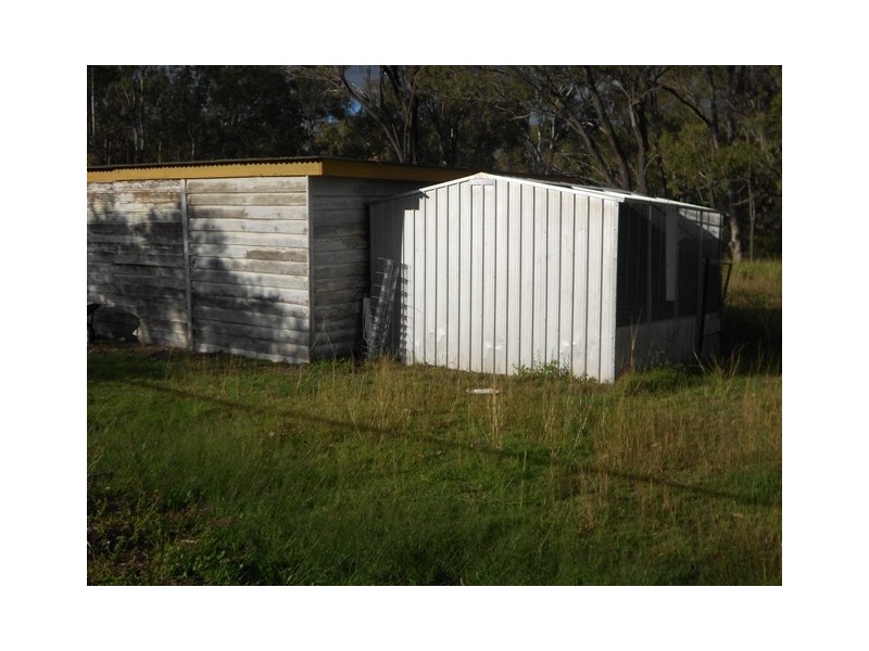 210 Oakview Rd, Oakview QLD 4600