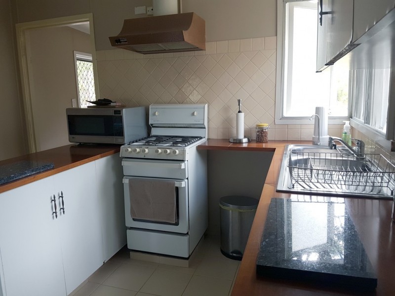 855 Neerdie Road, Glenwood QLD 4570