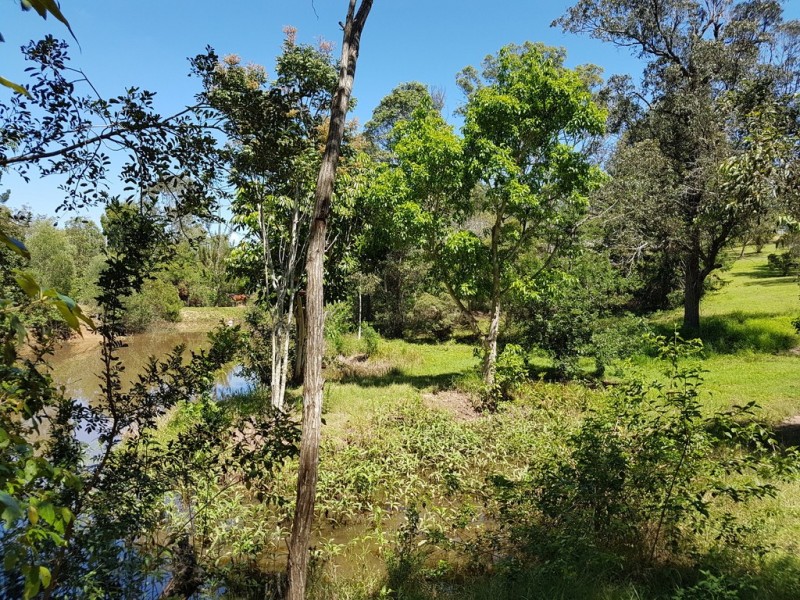 42 Allen Road, Chatsworth QLD 4570