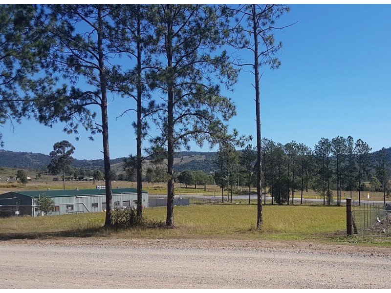235 Stevenson Road, Glenwood QLD 4570