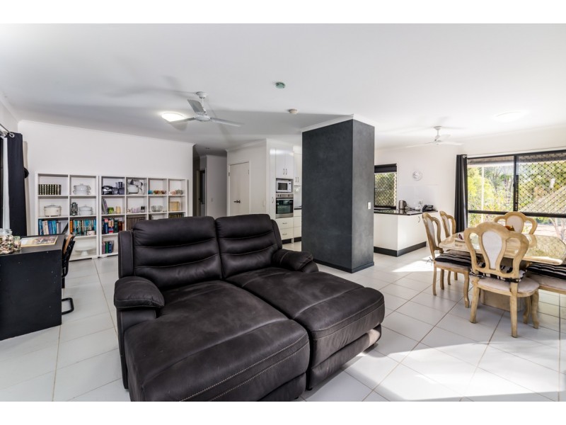 32 Hoopers Road, Curra QLD 4570