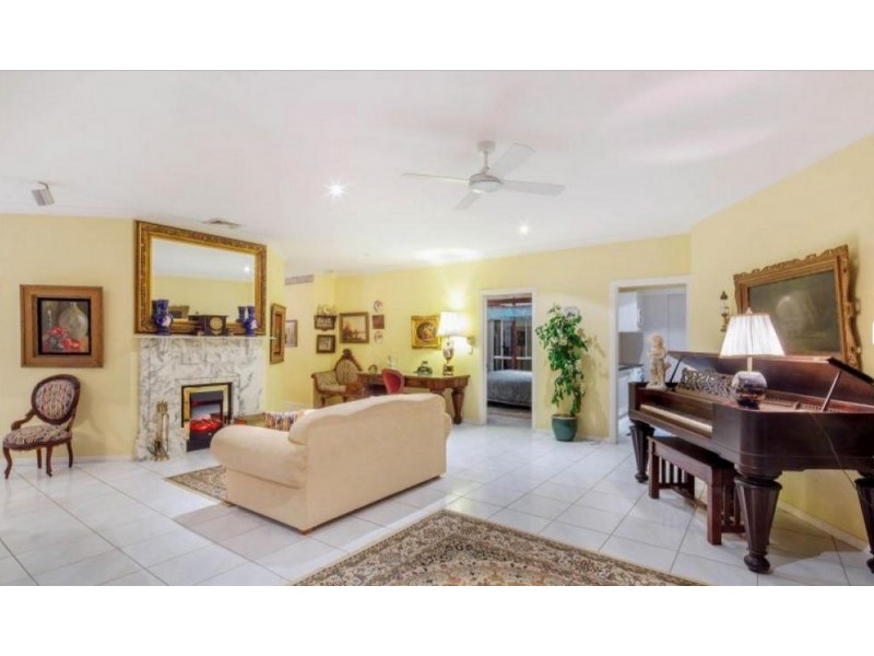 532 BLACK MOUNTAIN ROAD, Black Mountain QLD 4563