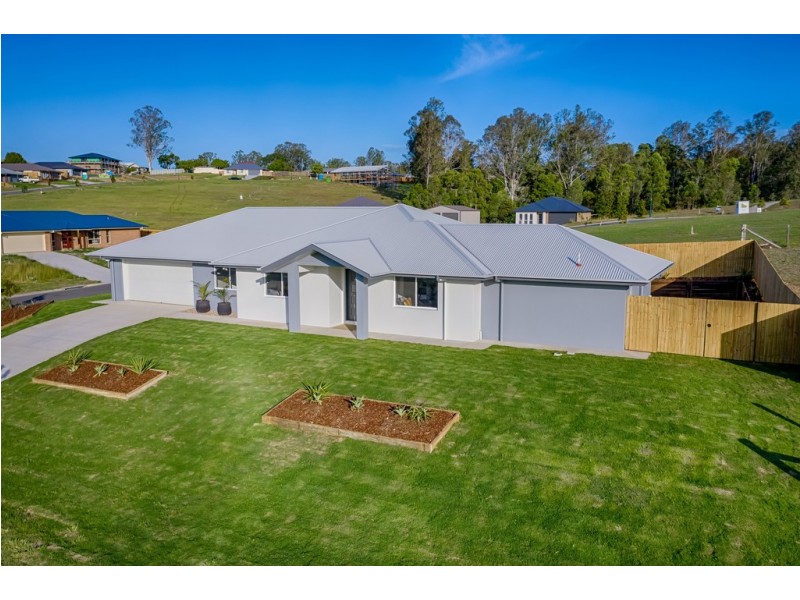 2 Senators Court, Jones Hill QLD 4570