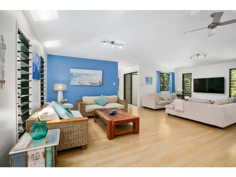 4 IBIS COURT, Rainbow Beach QLD 4581