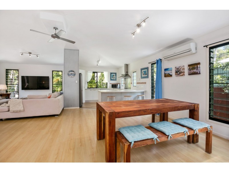 4 IBIS COURT, Rainbow Beach QLD 4581