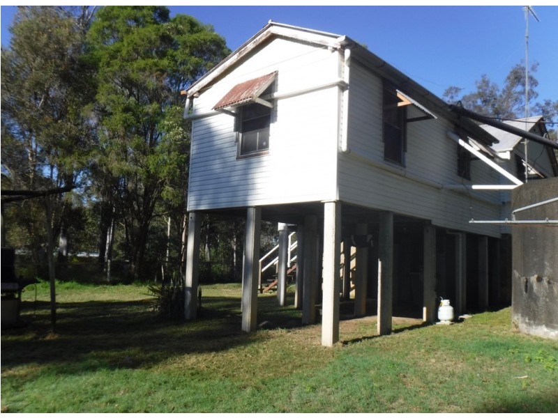 138 NORTH DEEP CREEK ROAD, North Deep Creek QLD 4570