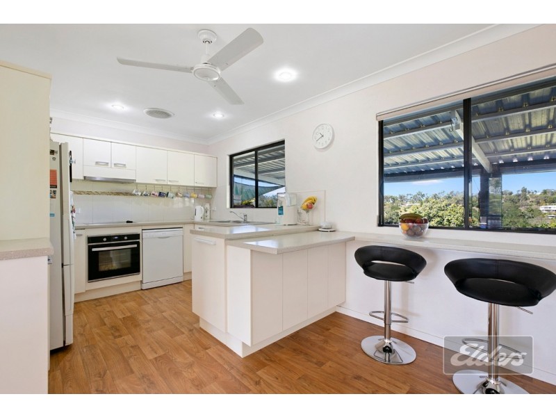 42 HILLVIEW ROAD, Cedar Pocket QLD 4570