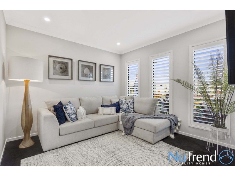 7 MAJESTIC PLACE, Jones Hill QLD 4570