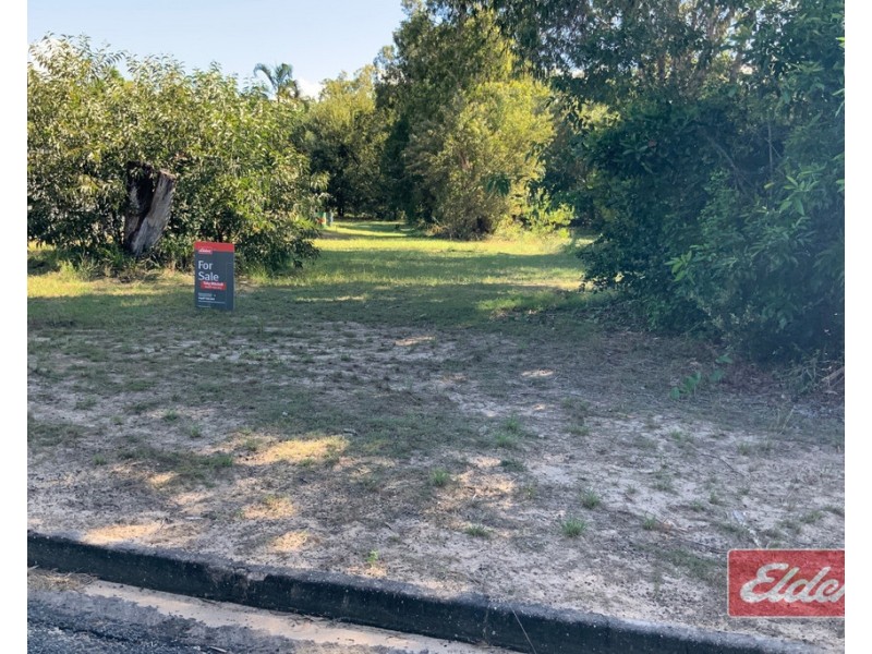 95 TAYLOR STREET, Tully Heads QLD 4854