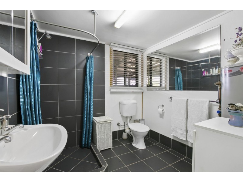 60 HOOD ROAD, Veteran QLD 4570
