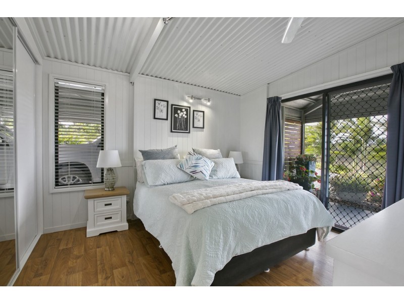60 HOOD ROAD, Veteran QLD 4570