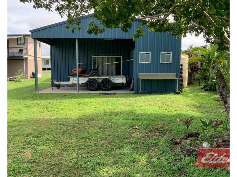 5 BARAKAOAN ROAD, Cowley Beach QLD 4871