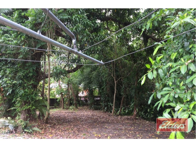 11 BLACKMAN STREET, Tully QLD 4854