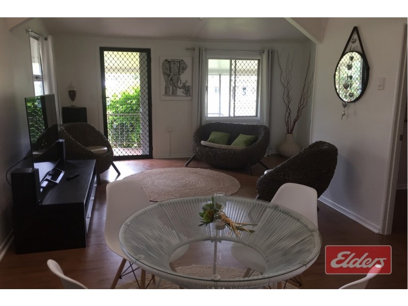 11 BLACKMAN STREET, Tully QLD 4854