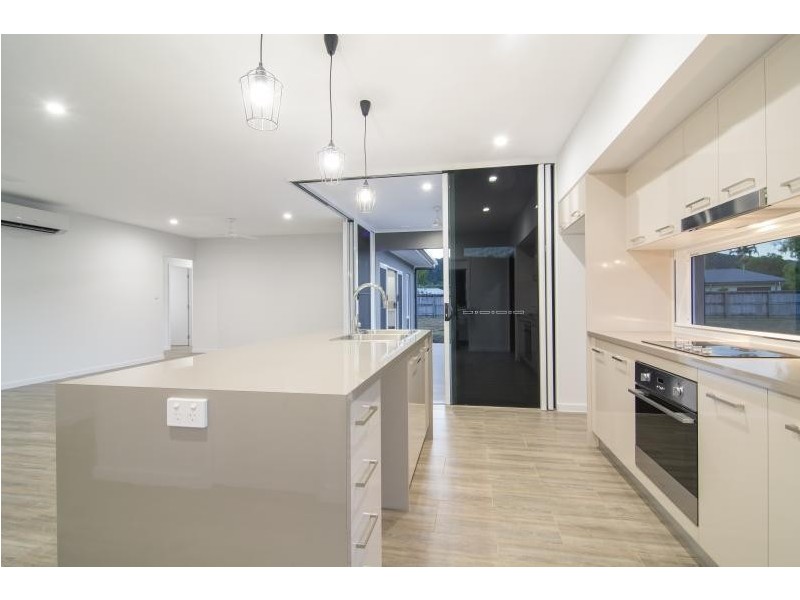 Tully Heads QLD 4854