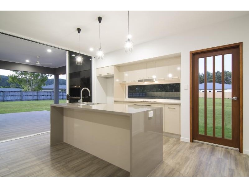 Tully Heads QLD 4854