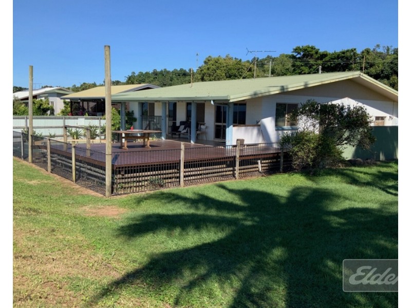 40 ELIZABETH STREET, Flying Fish Point QLD 4860