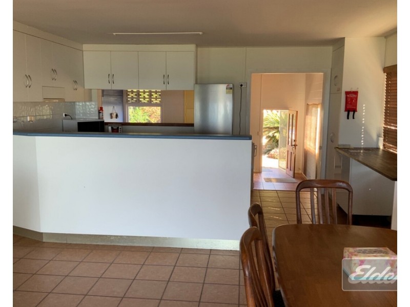 40 ELIZABETH STREET, Flying Fish Point QLD 4860