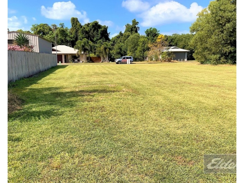 17 CLIPPER COURT, South Mission Beach QLD 4852
