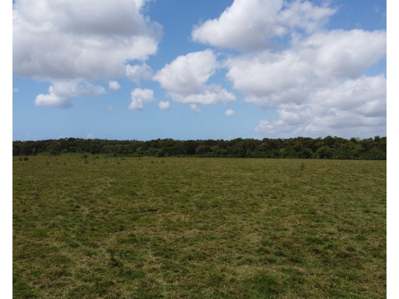 64000 BRUCE HIGHWAY, Silkwood QLD 4856