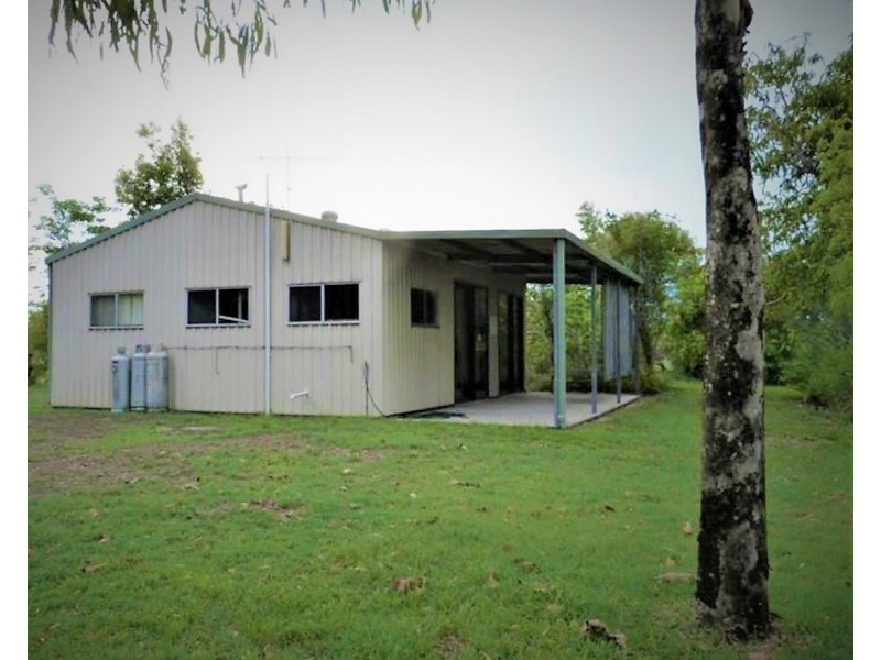 11 PARADISE PALM DRIVE, Tully Heads QLD 4854
