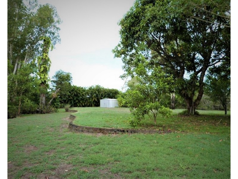 11 PARADISE PALM DRIVE, Tully Heads QLD 4854