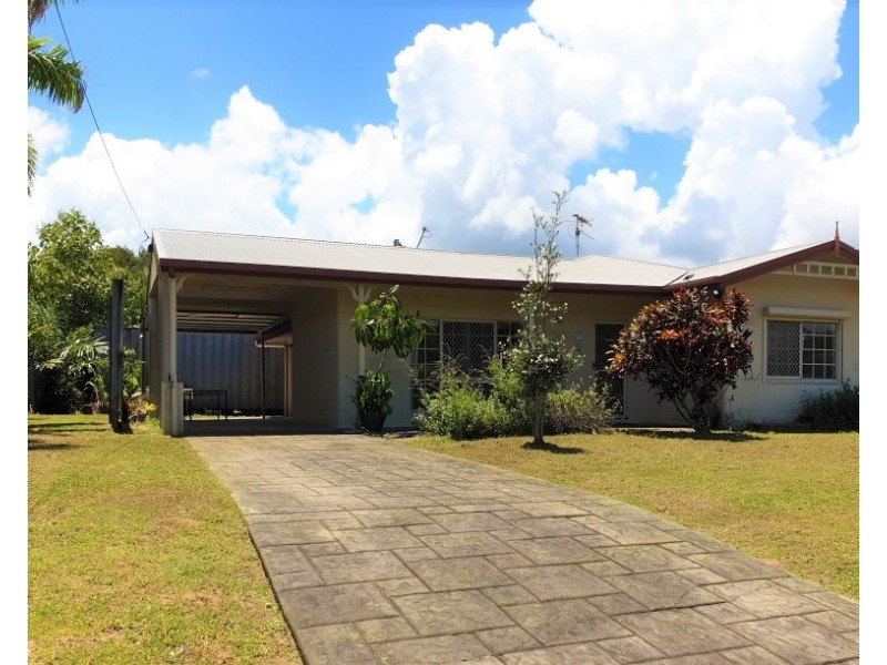 15 CASUARINA STREET, Tully Heads QLD 4854