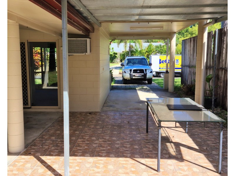 15 CASUARINA STREET, Tully Heads QLD 4854