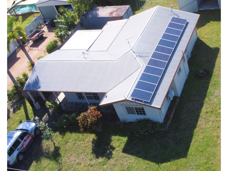 15 CASUARINA STREET, Tully Heads QLD 4854