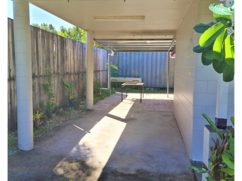 15 CASUARINA STREET, Tully Heads QLD 4854