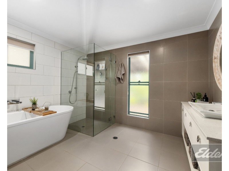 25 HOLLIS ROAD, Pomona QLD 4568