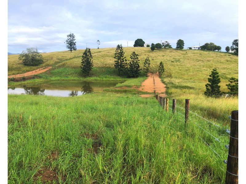 Lot 17 McIntosh Creek Rd, Mcintosh Creek QLD 4570