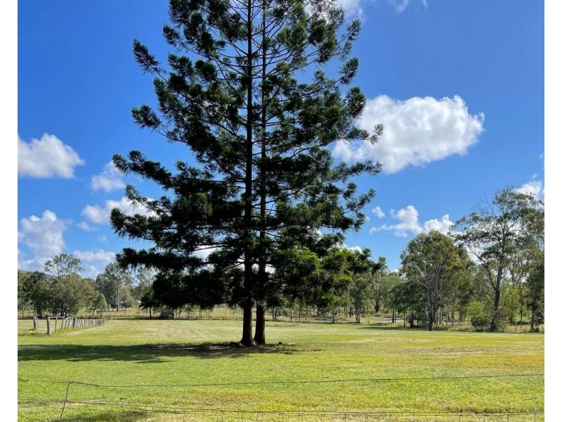 1395 BROADBENT STREET, Glastonbury QLD 4570