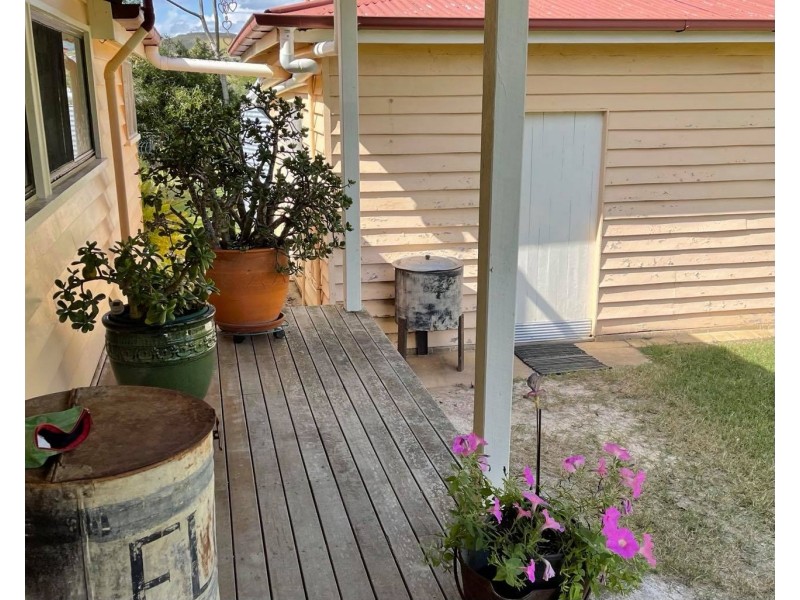 1395 BROADBENT STREET, Glastonbury QLD 4570