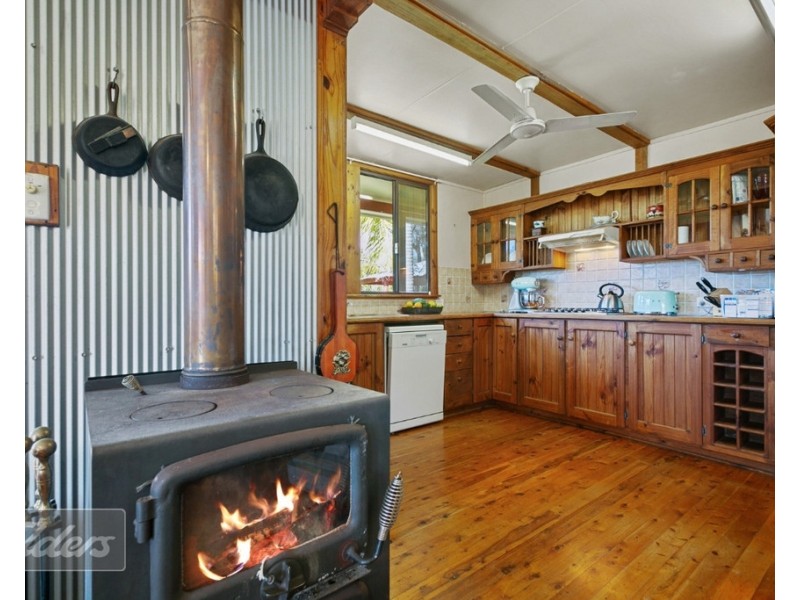 470 NORTH DEEP CREEK ROAD, North Deep Creek QLD 4570