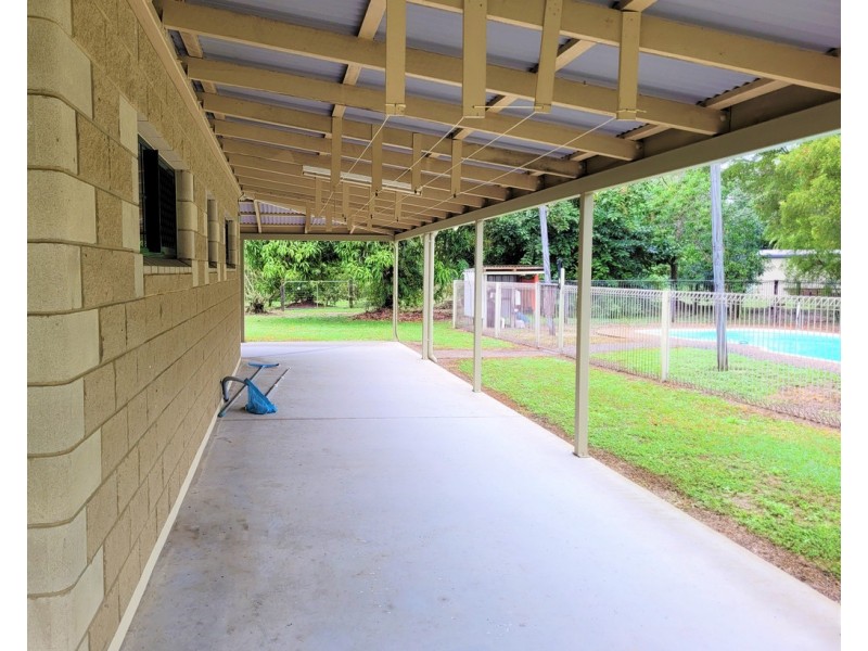 80 Paradise Palm Drive, Tully Heads QLD 4854