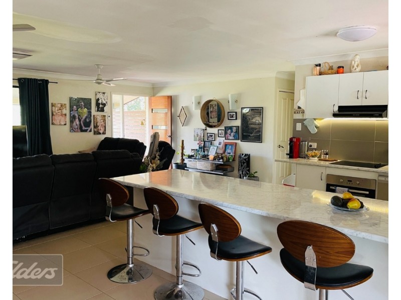 9 PERRY LANE, Southside QLD 4570