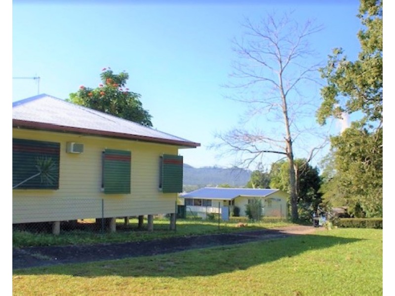 14 Edward Street, Tully QLD 4854