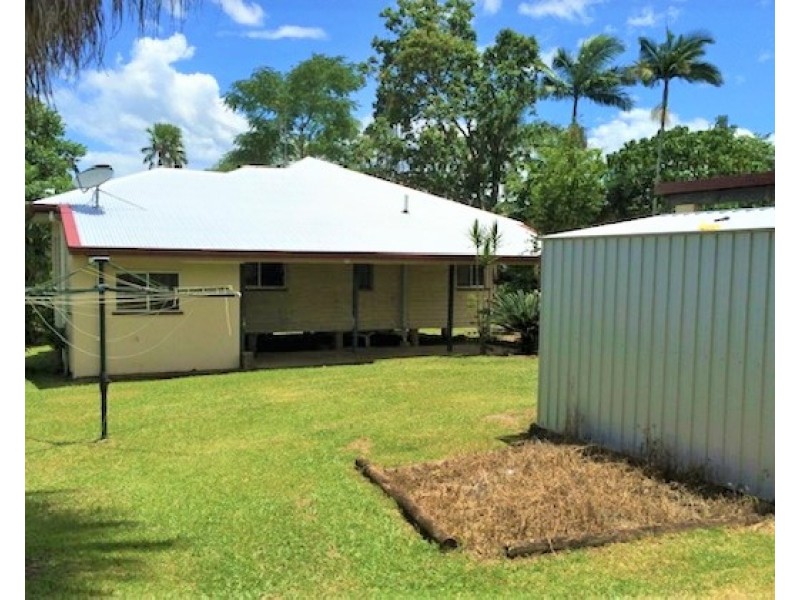 14 Edward Street, Tully QLD 4854