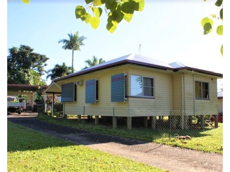 14 Edward Street, Tully QLD 4854