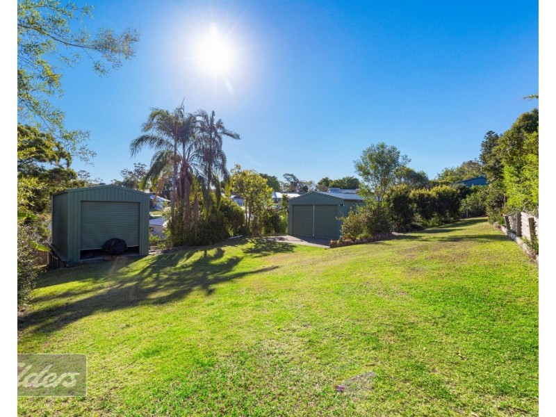 6 MAYFAIR DRIVE, Southside QLD 4570