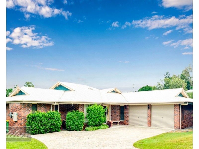 6 MAYFAIR DRIVE, Southside QLD 4570