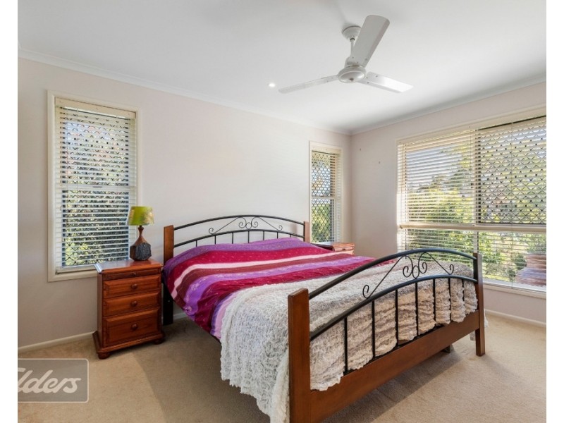 6 MAYFAIR DRIVE, Southside QLD 4570