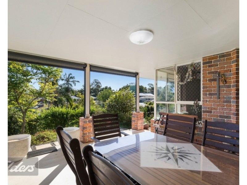 6 MAYFAIR DRIVE, Southside QLD 4570