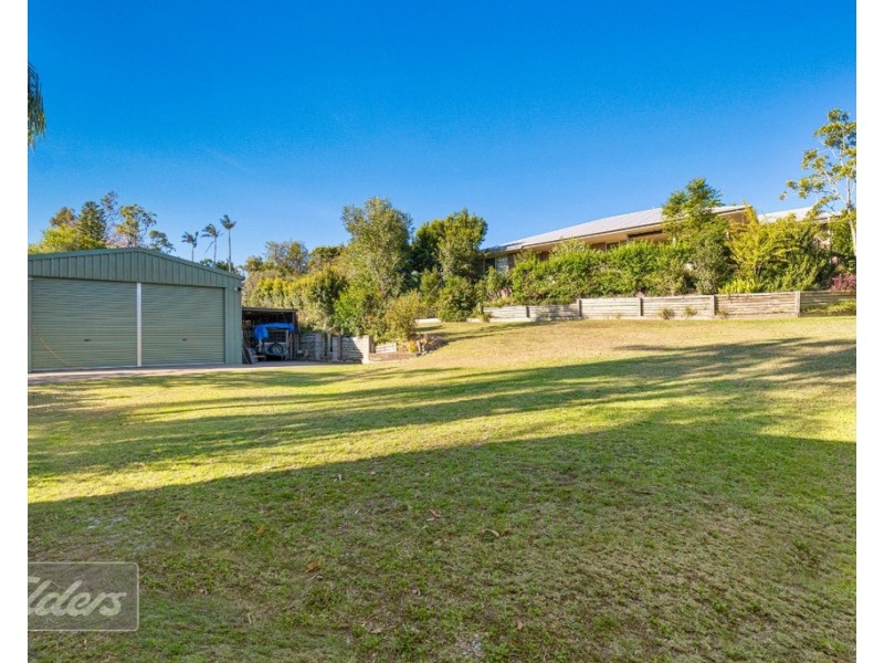 6 MAYFAIR DRIVE, Southside QLD 4570