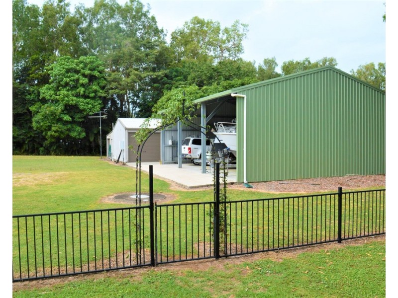 56 PARADISE PALM DRIVE, Tully Heads QLD 4854