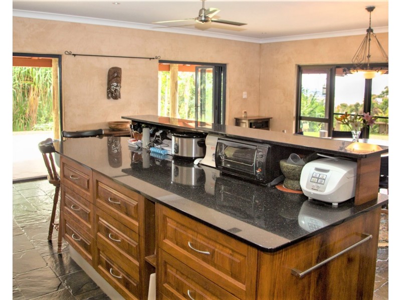 145 HILL SIXTY ROAD, El Arish QLD 4855