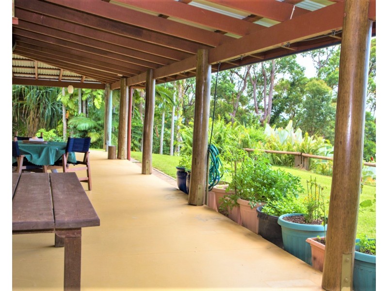 145 HILL SIXTY ROAD, El Arish QLD 4855