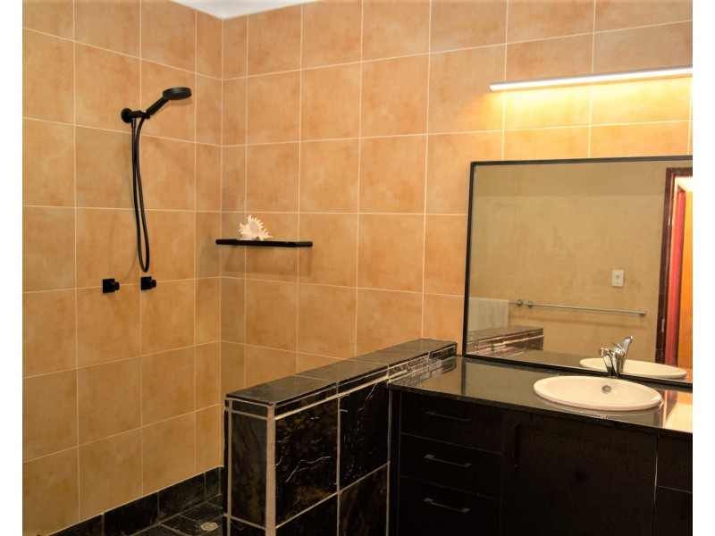 145 HILL SIXTY ROAD, El Arish QLD 4855