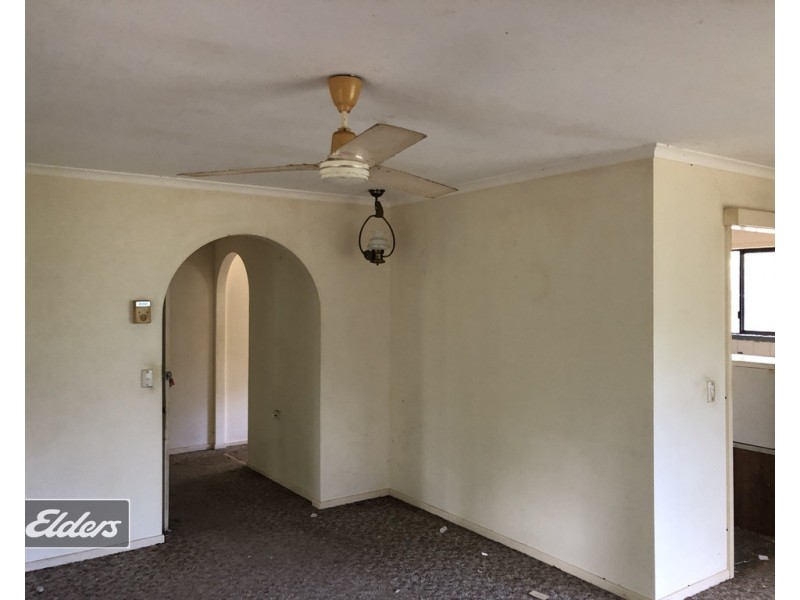 117 Railway Parade, Pomona QLD 4568